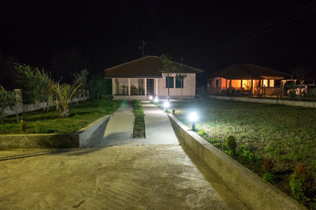 Guest House Radulovic Petrovac na moru Exterior foto